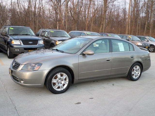 2005 Nissan Altima 2.5 for sale in Cincinnati, OH