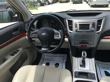 2012 Subaru Outback 2.5i Limited   - Photo 7 - Cincinnati, OH 45255