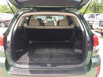 2012 Subaru Outback 2.5i Limited   - Photo 27 - Cincinnati, OH 45255