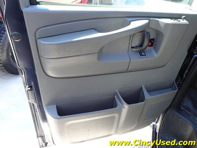 2012 Chevrolet Express Handicap LT 3500   - Photo 30 - Cincinnati, OH 45255