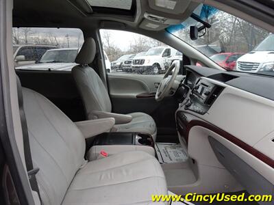 2014 Toyota Sienna XLE 8-Passenger   - Photo 16 - Cincinnati, OH 45255