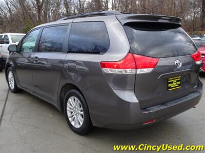 2014 Toyota Sienna XLE 8-Passenger   - Photo 9 - Cincinnati, OH 45255