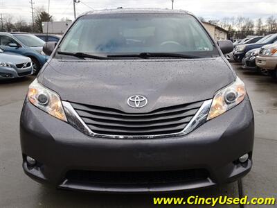 2014 Toyota Sienna XLE 8-Passenger   - Photo 2 - Cincinnati, OH 45255