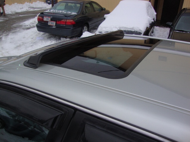 2000 Toyota Avalon XLS - Photo 31 - Cincinnati, OH 45255