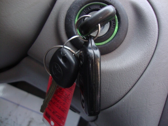 2000 Toyota Avalon XLS - Photo 27 - Cincinnati, OH 45255