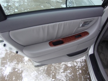 2000 Toyota Avalon XLS - Photo 32 - Cincinnati, OH 45255