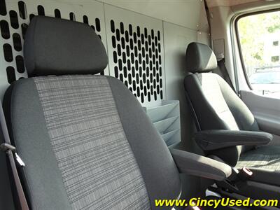 2016 Mercedes-Benz Sprinter 2500   - Photo 16 - Cincinnati, OH 45255