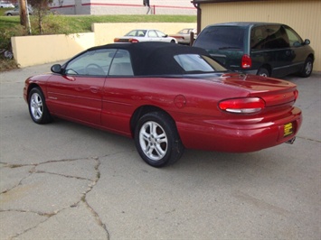 1997 Chrysler Sebring JXi   - Photo 4 - Cincinnati, OH 45255