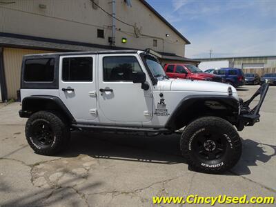 2013 Jeep Wrangler Unlimited Sport  3.6L V6 4X4 - Photo 5 - Cincinnati, OH 45255