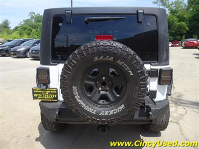 2013 Jeep Wrangler Unlimited Sport  3.6L V6 4X4 - Photo 7 - Cincinnati, OH 45255