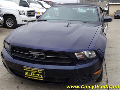 2010 Ford Mustang V6 Premium   - Photo 2 - Cincinnati, OH 45255