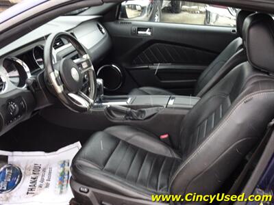 2010 Ford Mustang V6 Premium   - Photo 10 - Cincinnati, OH 45255