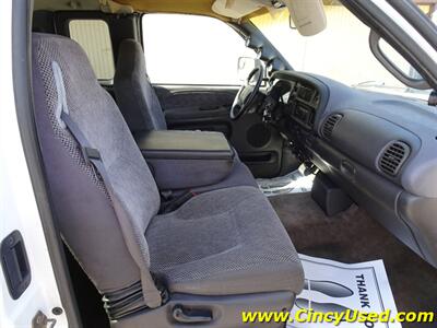2001 Dodge Ram 2500 SLT   - Photo 13 - Cincinnati, OH 45255