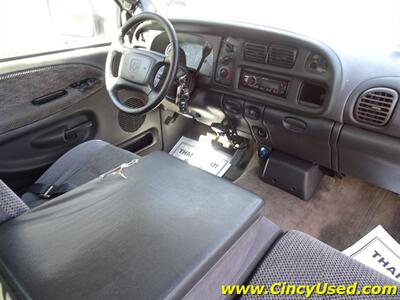 2001 Dodge Ram 2500 SLT   - Photo 15 - Cincinnati, OH 45255