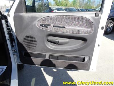 2001 Dodge Ram 2500 SLT   - Photo 25 - Cincinnati, OH 45255