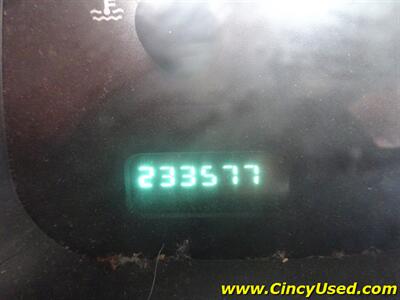 2001 Dodge Ram 2500 SLT   - Photo 19 - Cincinnati, OH 45255
