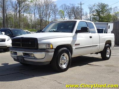 2001 Dodge Ram 2500 SLT   - Photo 3 - Cincinnati, OH 45255