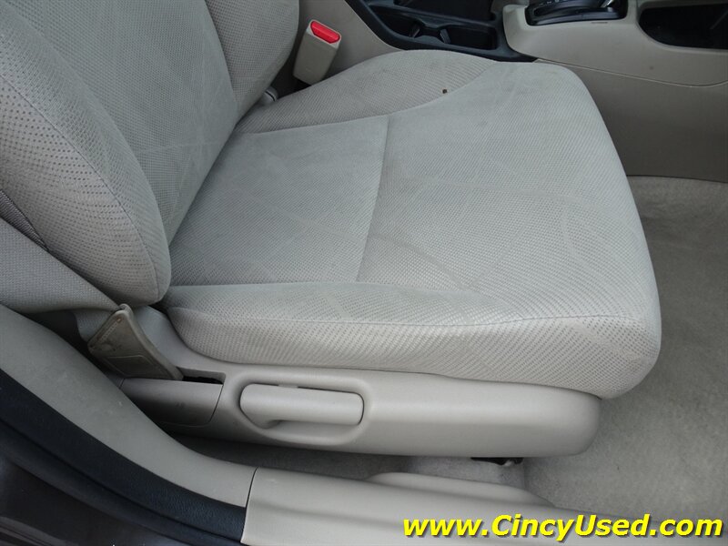 2012 Honda Civic EX w/Navi - Photo 26 - Cincinnati, OH 45255
