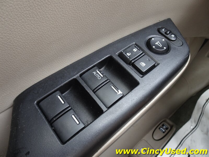 2012 Honda Civic EX w/Navi - Photo 22 - Cincinnati, OH 45255