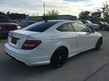 2012 Mercedes-Benz C 250   - Photo 12 - Cincinnati, OH 45255