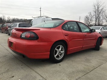 2002 Pontiac Grand Prix GTP   - Photo 13 - Cincinnati, OH 45255