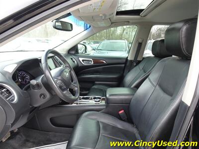 2013 Nissan Pathfinder PLATINUM   - Photo 12 - Cincinnati, OH 45255