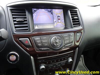 2013 Nissan Pathfinder PLATINUM   - Photo 25 - Cincinnati, OH 45255