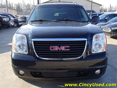 2013 GMC Yukon XL SLT   - Photo 2 - Cincinnati, OH 45255