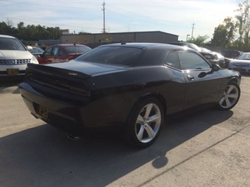 2010 Dodge Challenger SRT8   - Photo 13 - Cincinnati, OH 45255