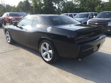 2010 Dodge Challenger SRT8   - Photo 4 - Cincinnati, OH 45255