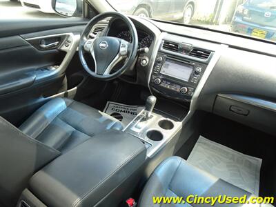 2014 Nissan Altima 3.5 SL   - Photo 15 - Cincinnati, OH 45255