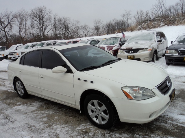 2002 Nissan Altima 2.5 S for sale in Cincinnati, OH