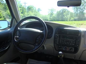 2000 Ford Ranger XLT   - Photo 7 - Cincinnati, OH 45255