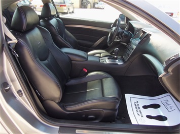 2010 INFINITI G37 Sport   - Photo 8 - Cincinnati, OH 45255