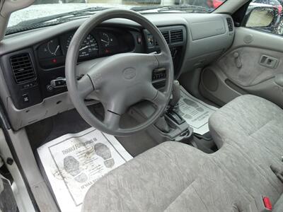 2004 Toyota Tacoma   - Photo 9 - Cincinnati, OH 45255