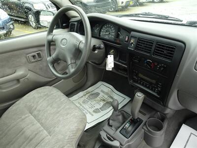 2004 Toyota Tacoma   - Photo 7 - Cincinnati, OH 45255