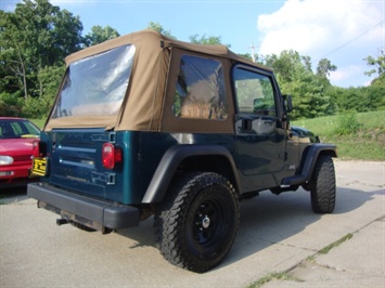 1998 Jeep Wrangler SE   - Photo 12 - Cincinnati, OH 45255