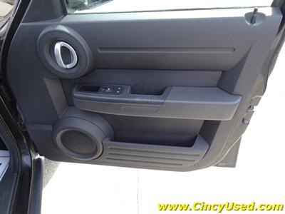 2010 Dodge Nitro Heat - Photo 22 - Cincinnati, OH 45255