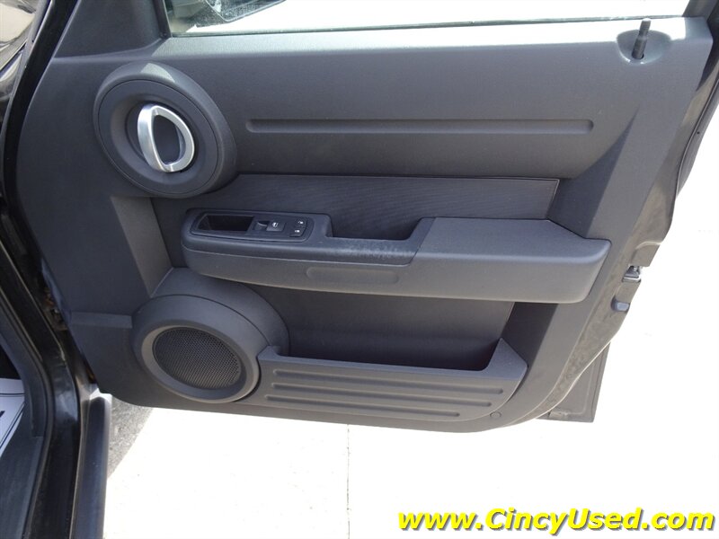2010 Dodge Nitro Heat - Photo 22 - Cincinnati, OH 45255