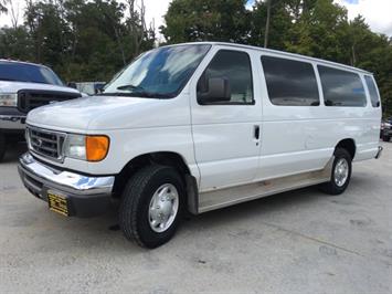 2007 Ford E-Series Wagon E-350 SD XLT   - Photo 14 - Cincinnati, OH 45255