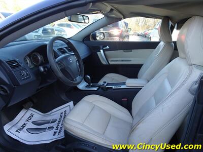 2012 Volvo C70 T5   - Photo 11 - Cincinnati, OH 45255