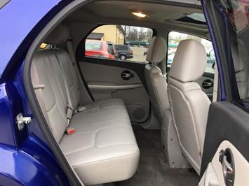 2005 Chevrolet Equinox LT   - Photo 9 - Cincinnati, OH 45255