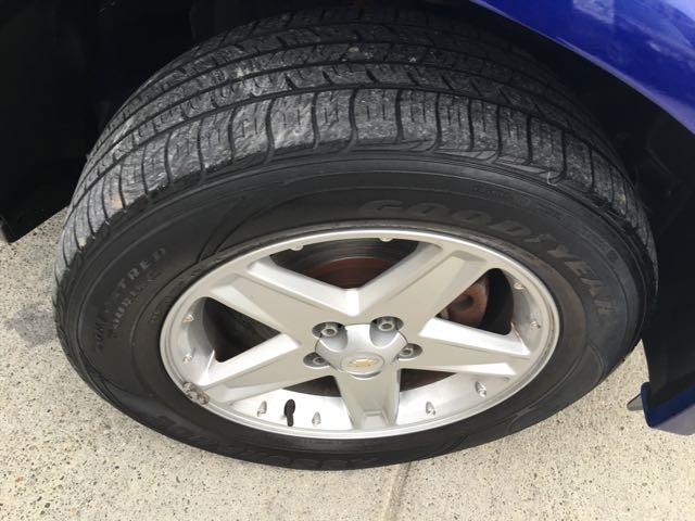 2005 Chevrolet Equinox LT - Photo 26 - Cincinnati, OH 45255