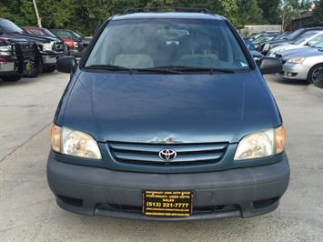 2003 Toyota Sienna CE   - Photo 2 - Cincinnati, OH 45255