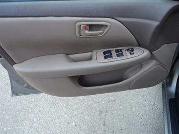1999 Toyota Camry LE   - Photo 23 - Cincinnati, OH 45255