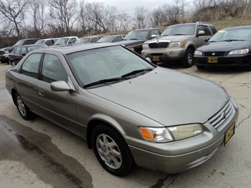 1999 Toyota Camry LE   - Photo 1 - Cincinnati, OH 45255