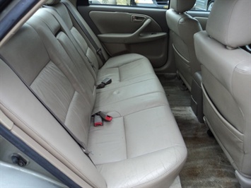 1999 Toyota Camry LE   - Photo 9 - Cincinnati, OH 45255