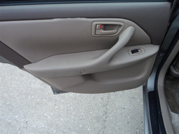 1999 Toyota Camry LE   - Photo 25 - Cincinnati, OH 45255