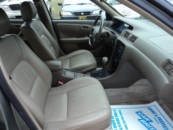 1999 Toyota Camry LE   - Photo 8 - Cincinnati, OH 45255