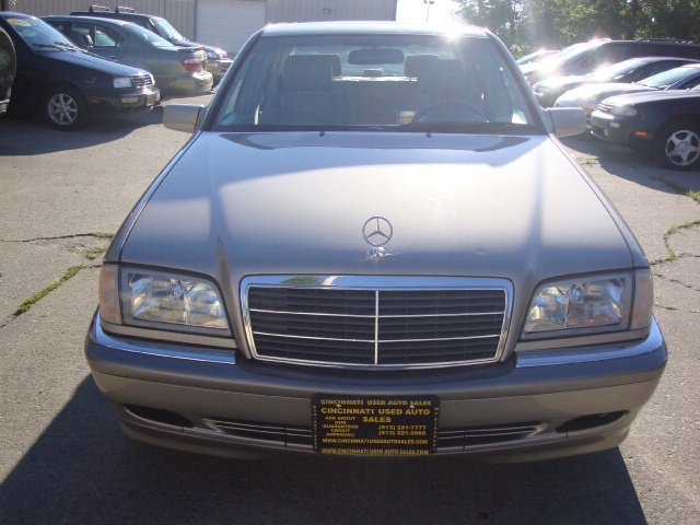 1999 Mercedes-Benz C Class C230   - Photo 2 - Cincinnati, OH 45255